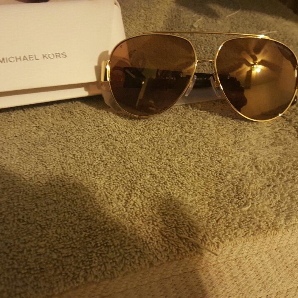 Michael Kors sunglasses - Picture 3 of 8